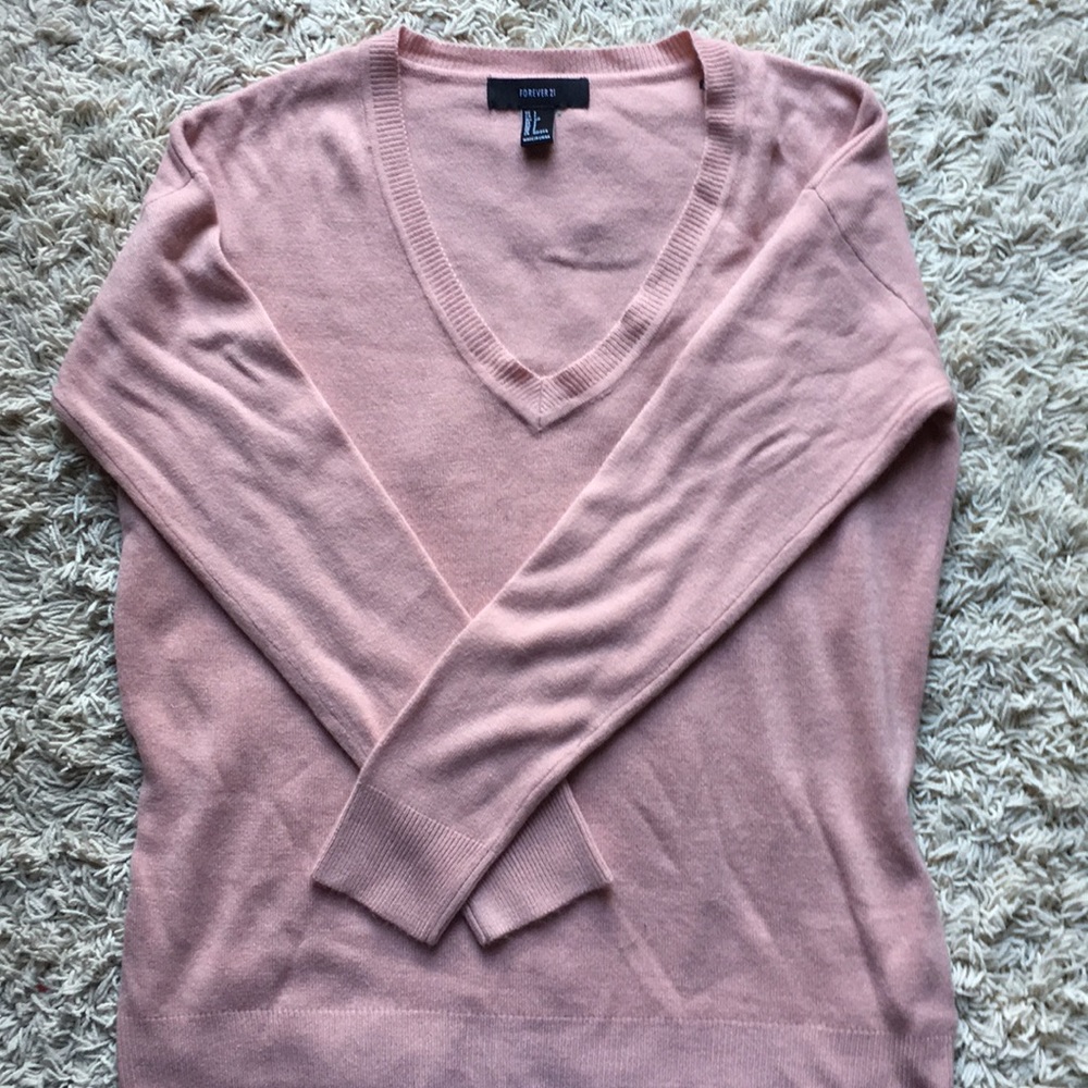 NEVER WORN Forever 21 Mauve Sweater